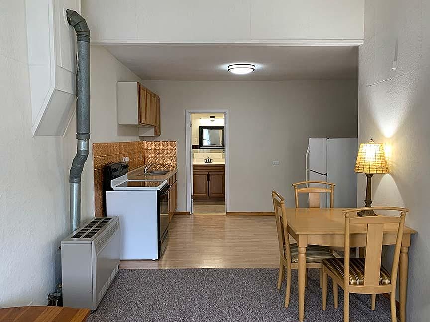 2nd image of 219 1/2 W Milwaukee St APT 1