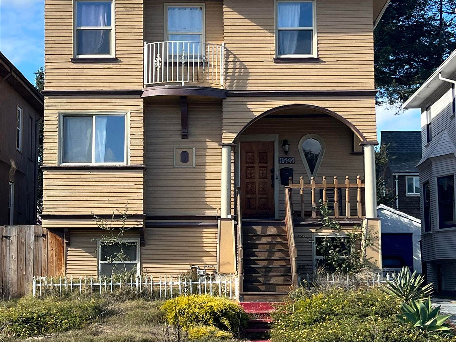 1902 Victorian Home in Oakland, CA | Victorian Listings