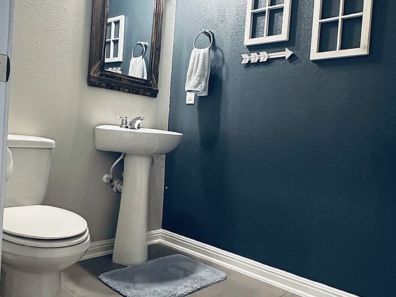 Downstairs half-bath