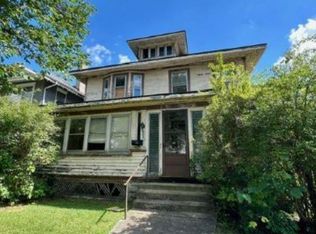 907 E Main St, Muncie, IN