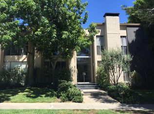 1530 N Laurel Ave, Los Angeles, CA 90046