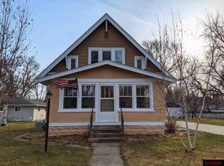 342 E Humphrey St, Lake Crystal, MN 56055