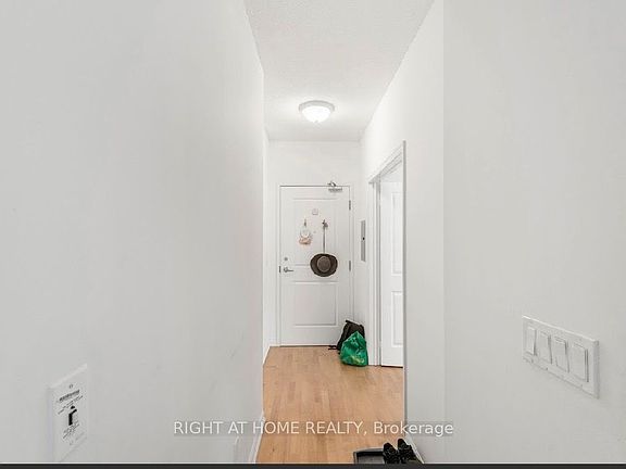 3rd image of 628 Fleet St #405