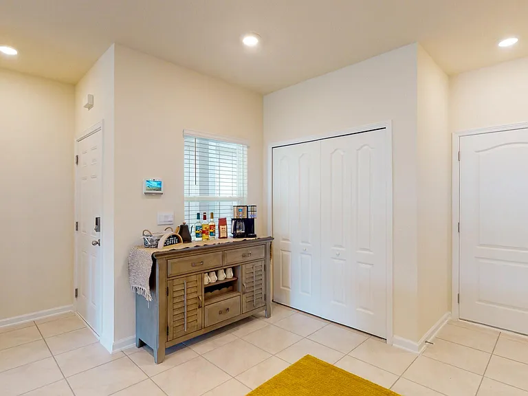 66 Pomona Way — Photo 12
