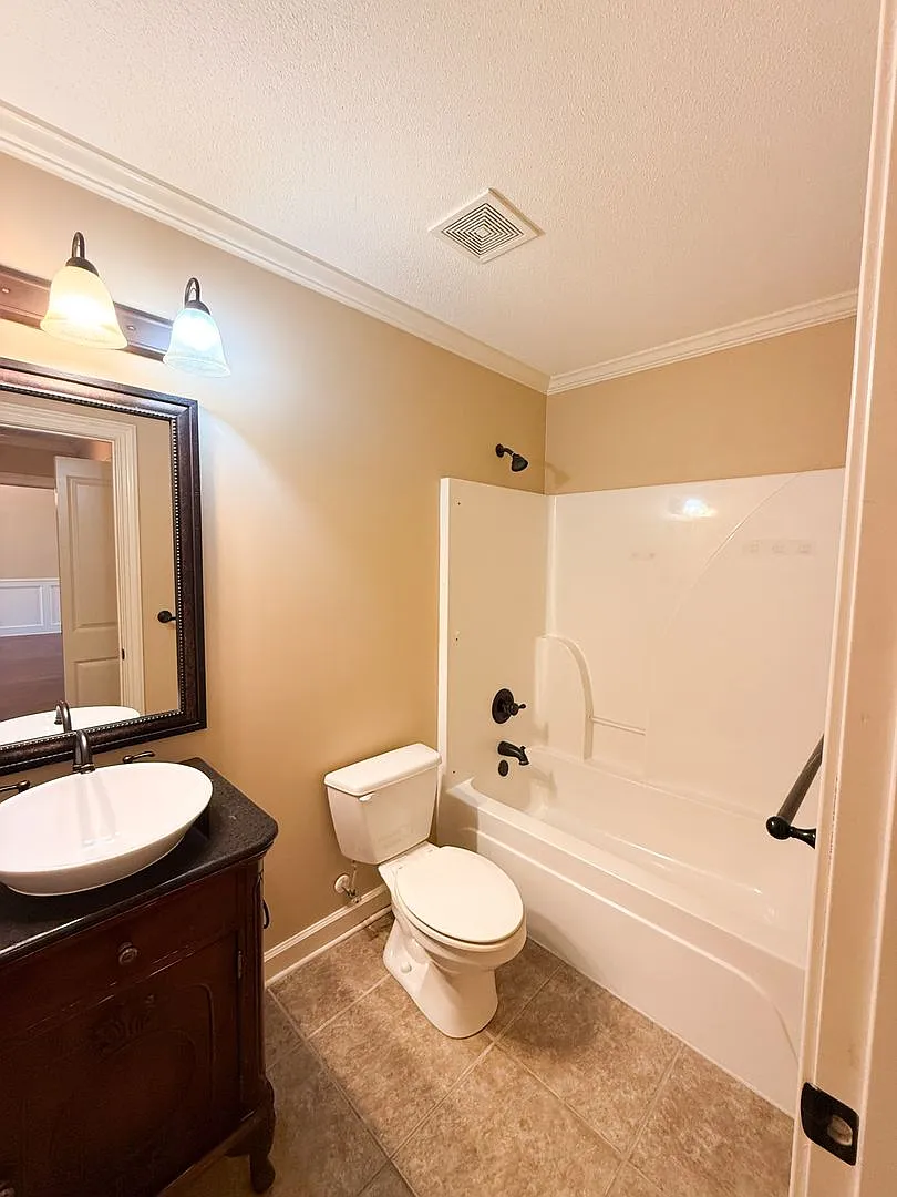 4214 Whithorn Way Valdosta GA, 4BR/3BA — Photo 4