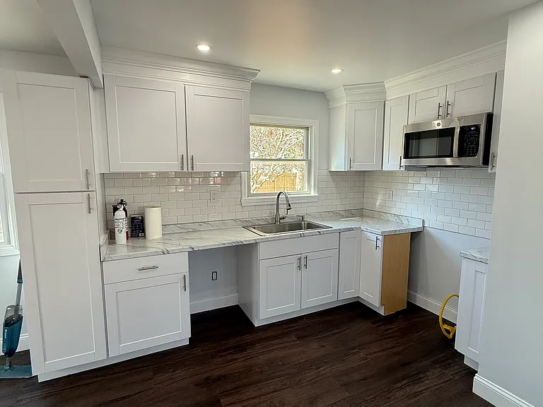 163 Sylvan Ave — Photo 7