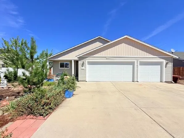 557 Metolius St, Culver, OR 97734