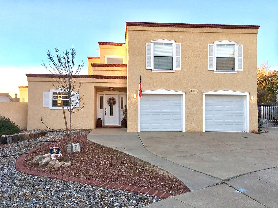 1st image of 3907 Calle Olivo NE