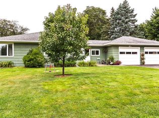 400 5th St SW, Pine Island, MN 55963