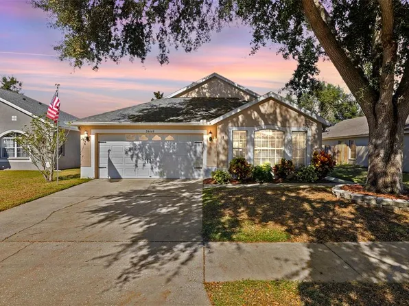 24449 Mistwood Ct, Lutz, FL 33559