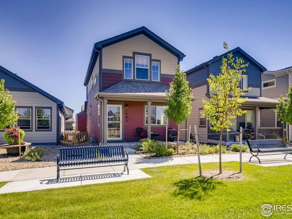 1207 Hummingbird Cir, Longmont, CO 80501
