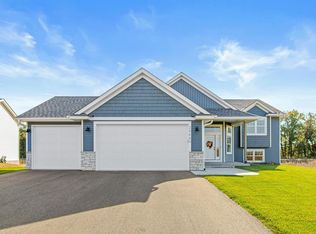 25669 Euclid Ave, Wyoming, MN 55092