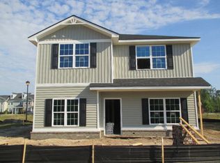 902 Barnes Ln, Hinesville, GA 31313