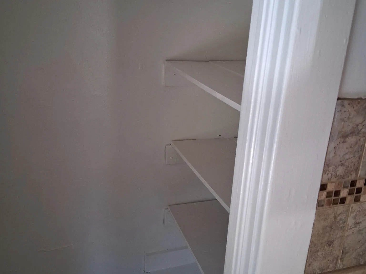 2 bed, 900 sqft, $1,150 — Photo 4