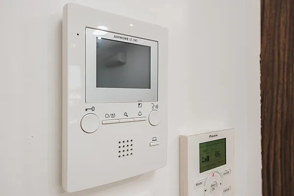 Rented by Nooklyn NYC LLC | media 23