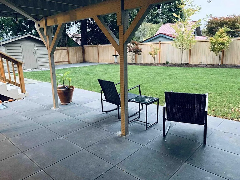 12522 SE 64th Pl — Photo 13