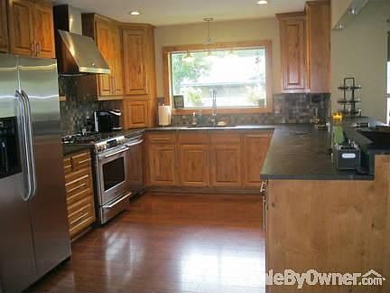 4th image of 1706 Hilltop Ln