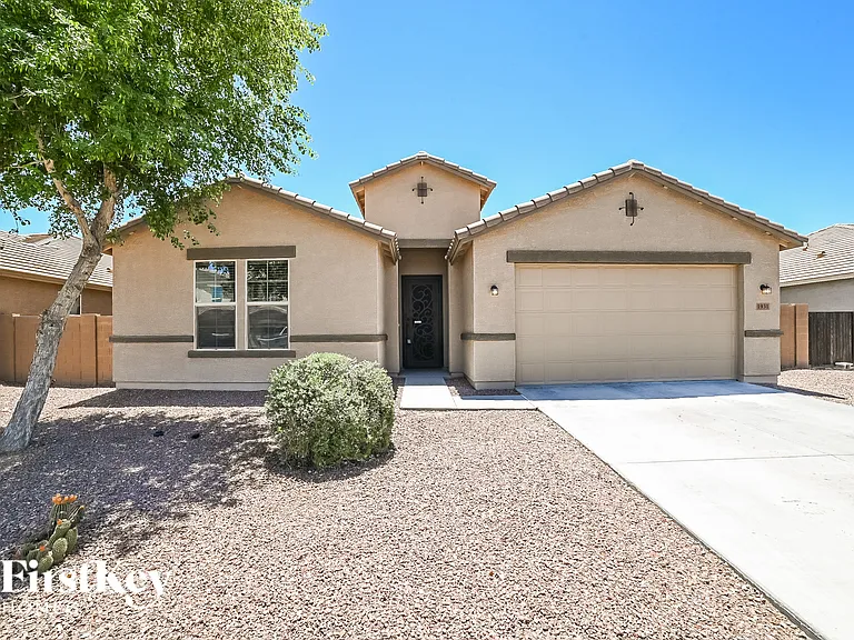 1931 W Desert Spring Way — Photo 1