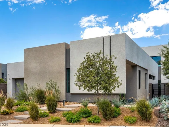 16 Canyon Shores Pl, Henderson, NV 89011