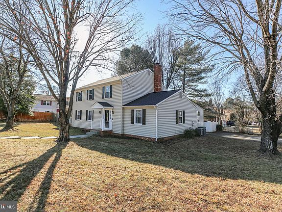 3rd image of 11908 Kennedy Ln