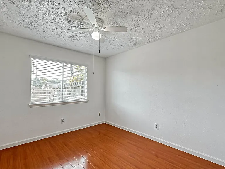 16319 La Luna Dr — Photo 28