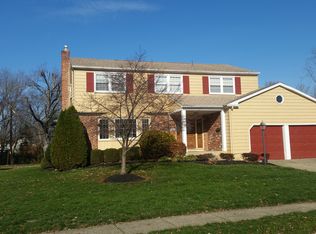 586 Norwood Rd, Mount Laurel, NJ 08054