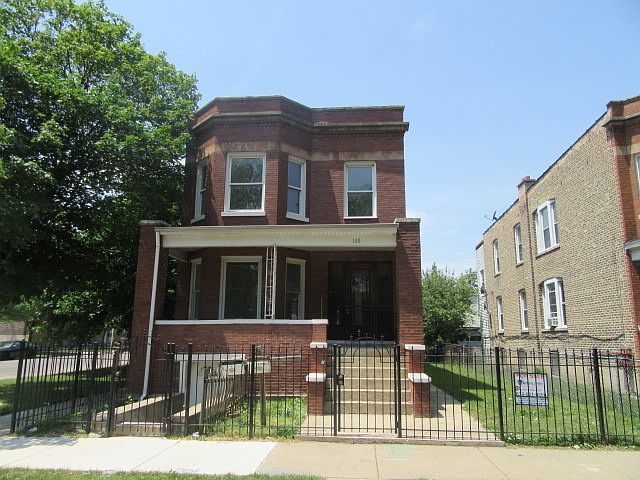 1st image of 148 N Leclaire Ave