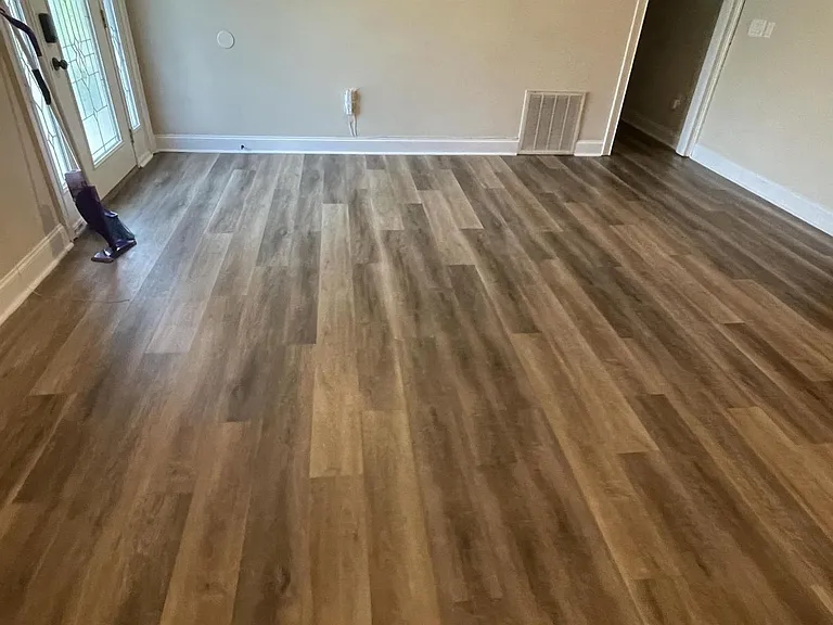 217 Buck Dr NE — Photo 3