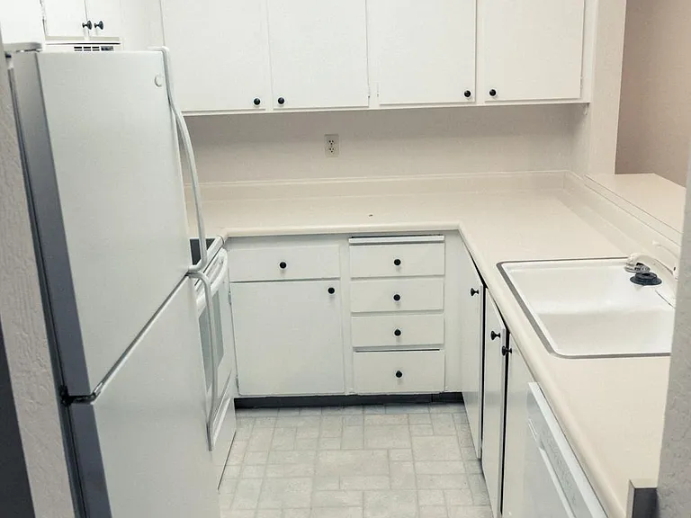 807 Alder Ave — Photo 8