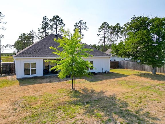 4th image of 532 Jones Homestead Rd