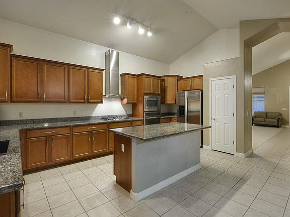 3rd image of 9923 N Niobrara Way