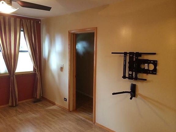 4th image of 3737 S Emerald Ave #1