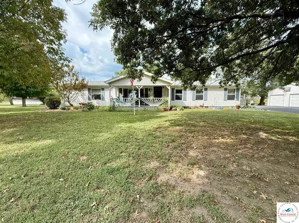 8827 NW O Hwy, Blairstown, MO 64726