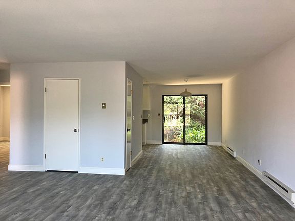 2nd image of 10162 Alpine Dr APT C