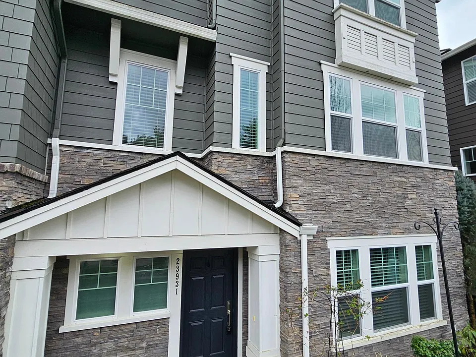 23931 SE 45th Ter
