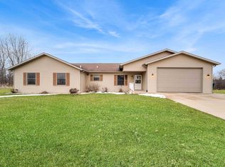 109 Upland Dr, Brandon, WI 53919