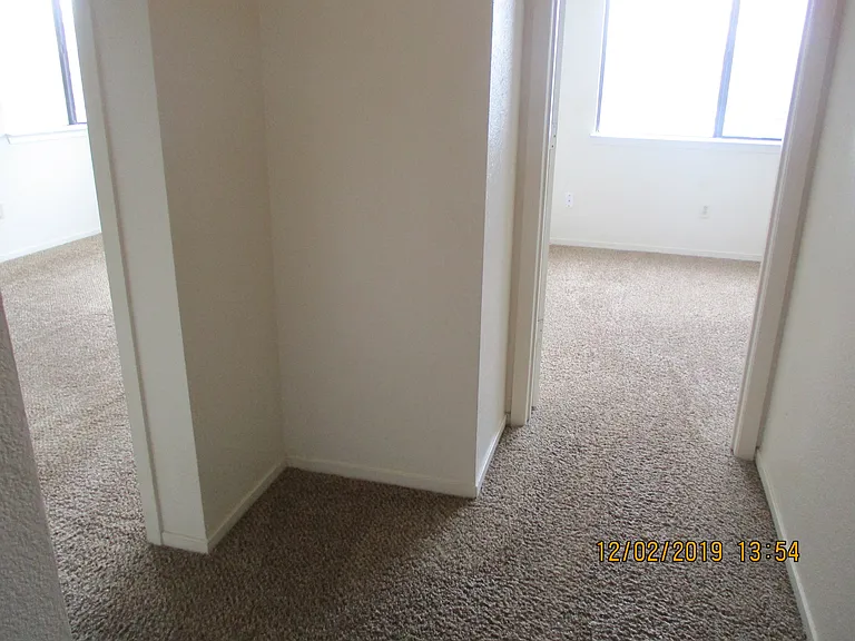 343 Sweetwater Cir #B — Photo 4