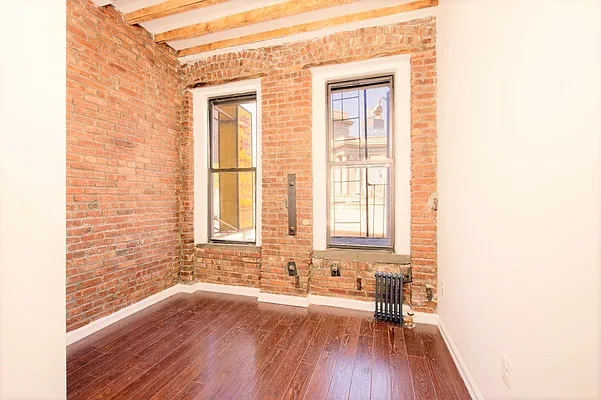 Rented by WRE Group | media 52