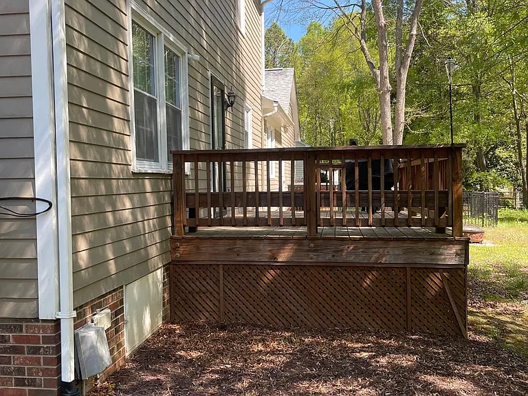 407 Portsmouth Ct — Photo 17