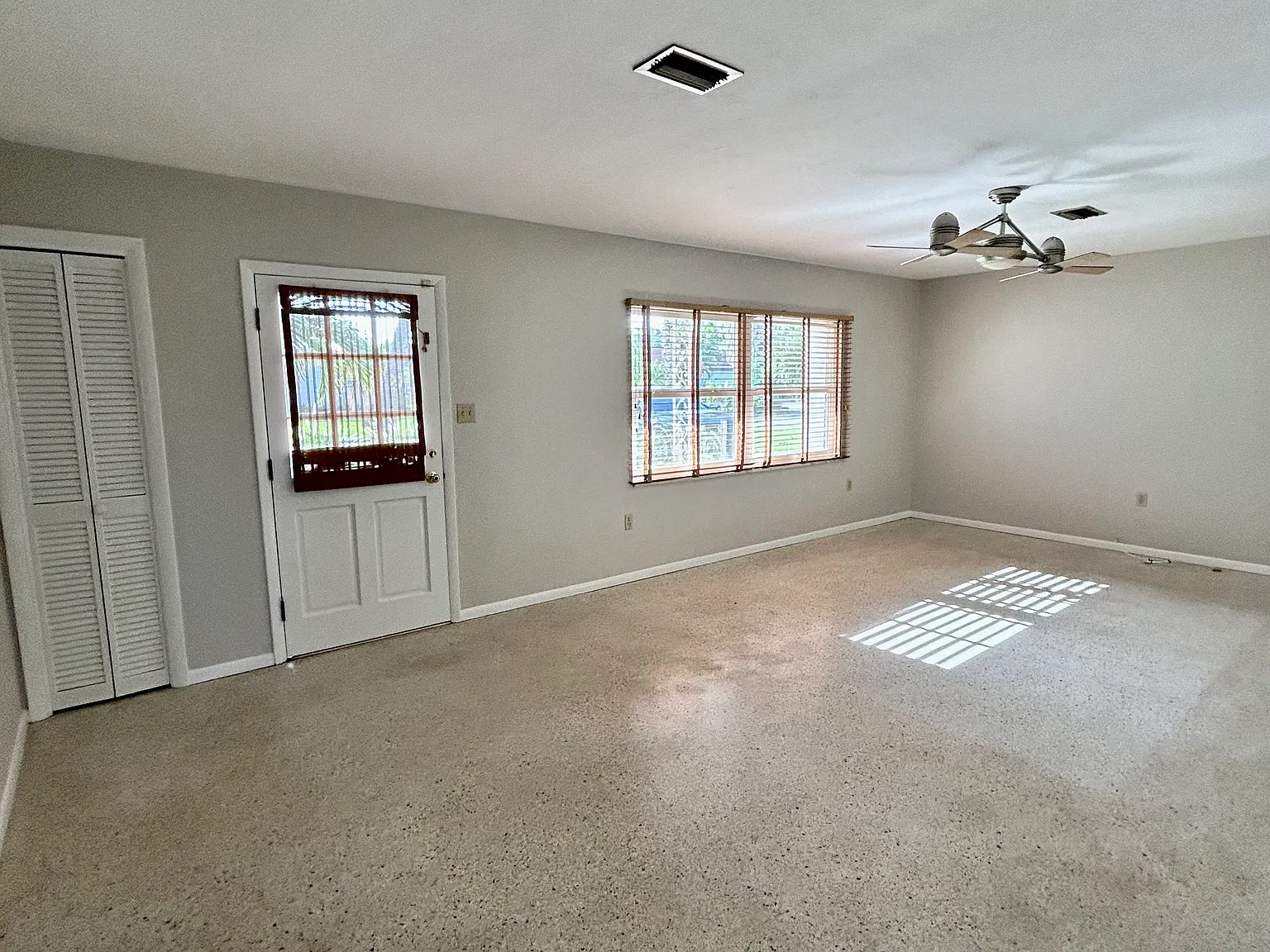 2 bed, 1263 sqft, $2,250 — Photo 3