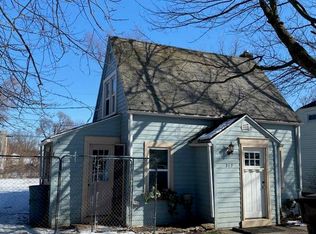 317 S Grace St, Lansing, MI 48917