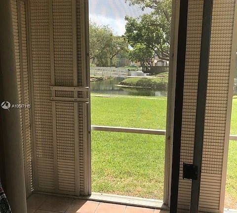 4th image of 5120 SW 40th Ave APT 9A