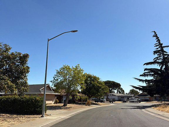 4th image of 7259 Lamer Way