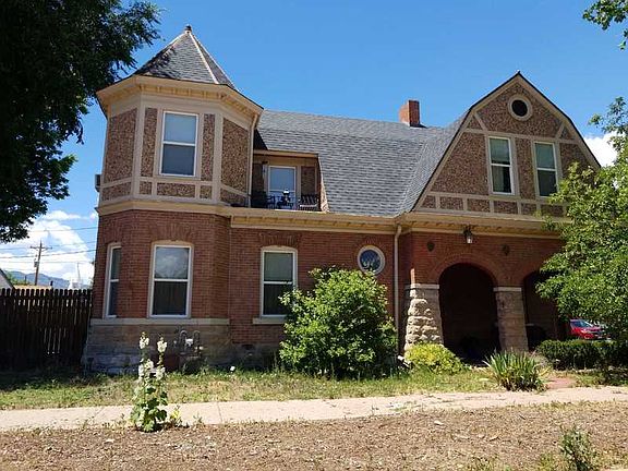 3rd image of 830 Greenwood Ave