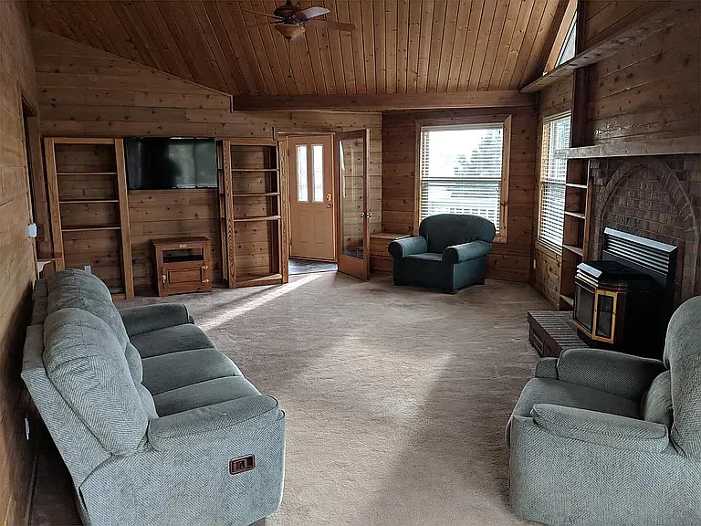 41643 Carol Ct — Photo 10