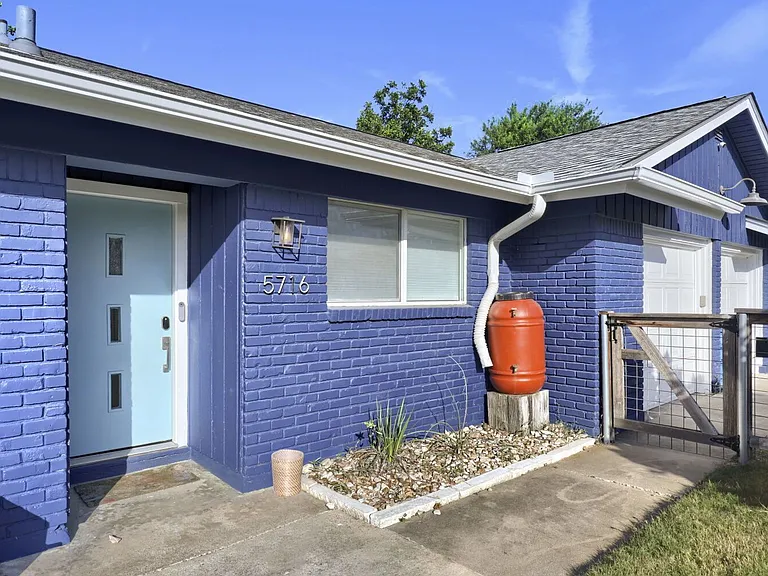 5716 Wellington Dr — Photo 1