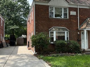 75-18 197th St, Flushing, NY 11366