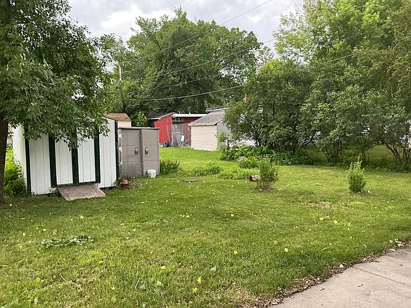 5th image of 1912 6th Ave N