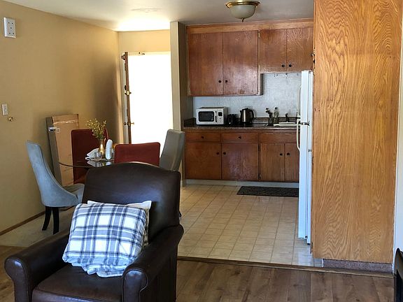 2nd image of 676 Arguello Blvd APT 1