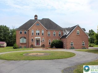 3045 W Scenic Dr, Danielsville, PA 18038